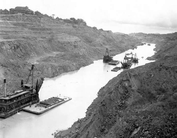 Dredges working on the Culebra Cut (later known as the Gaillard Cut) during construction of the Panama Canal.
