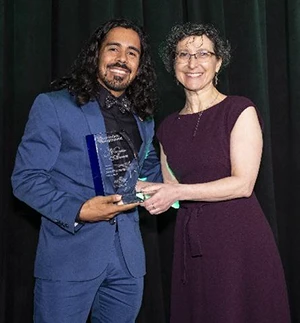 Susan Ipri-Brown presents the ASME Foundation Next Gen Award to Jay Flores